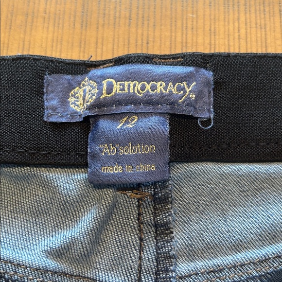 Democracy High Rise Distressed Button-Fly Jeans with elastic waistband. - Picture 2 of 11